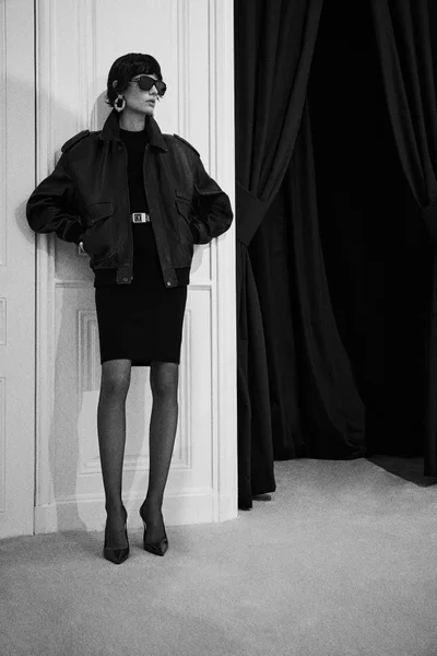Look 3